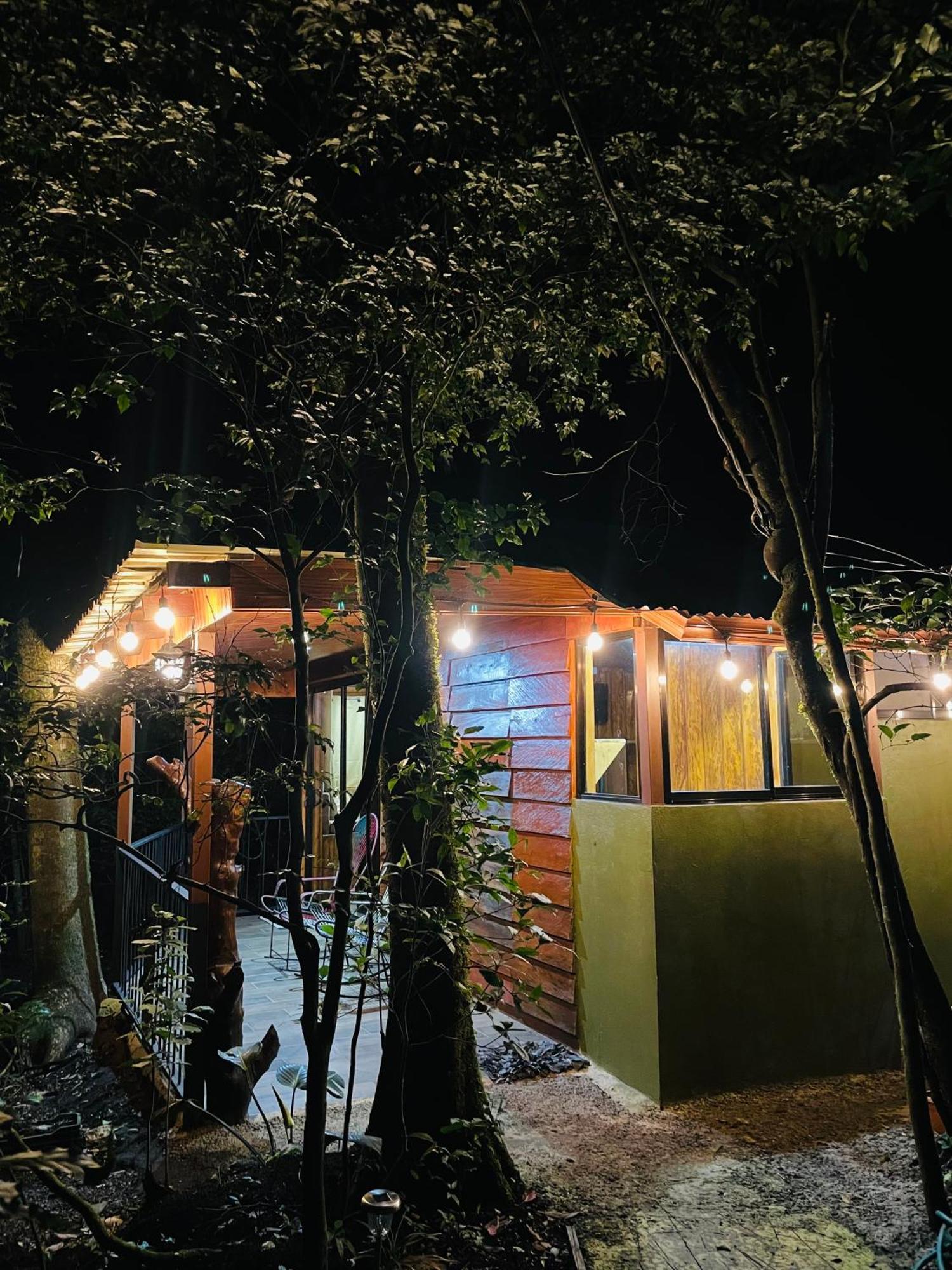 Cabanas La Montana Monteverde Buitenkant foto