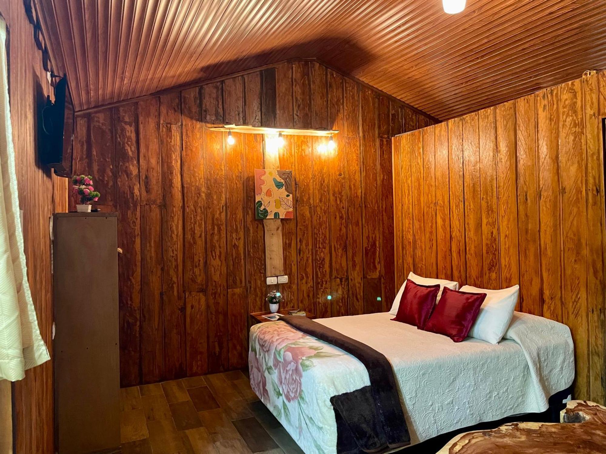 Cabanas La Montana Monteverde Buitenkant foto